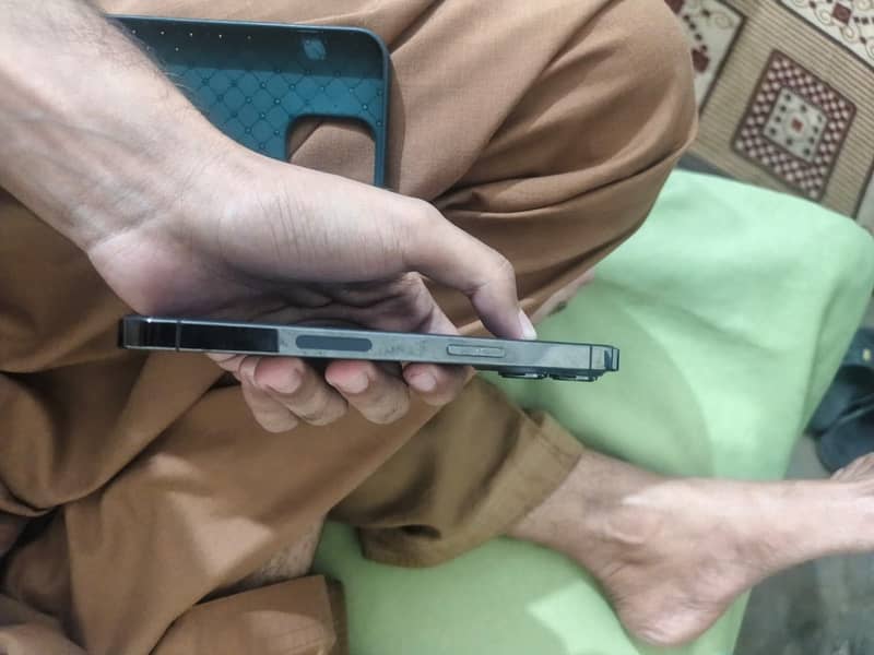 IPhone 13 Pro 5