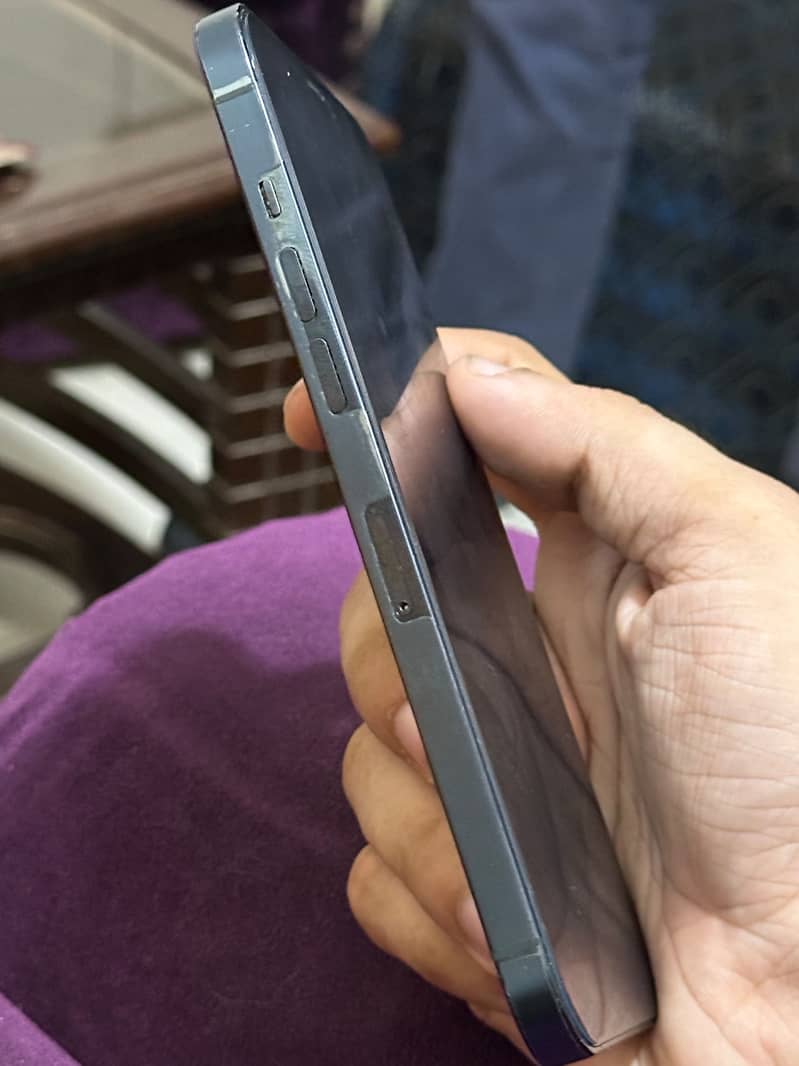 Apple iPhone 12 Pro Max 1