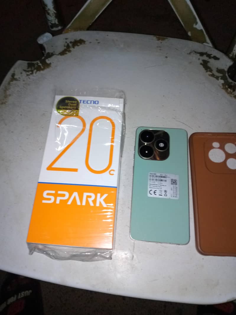 Tecno Spark 20C 8