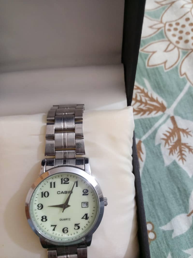 Casio watch . 4