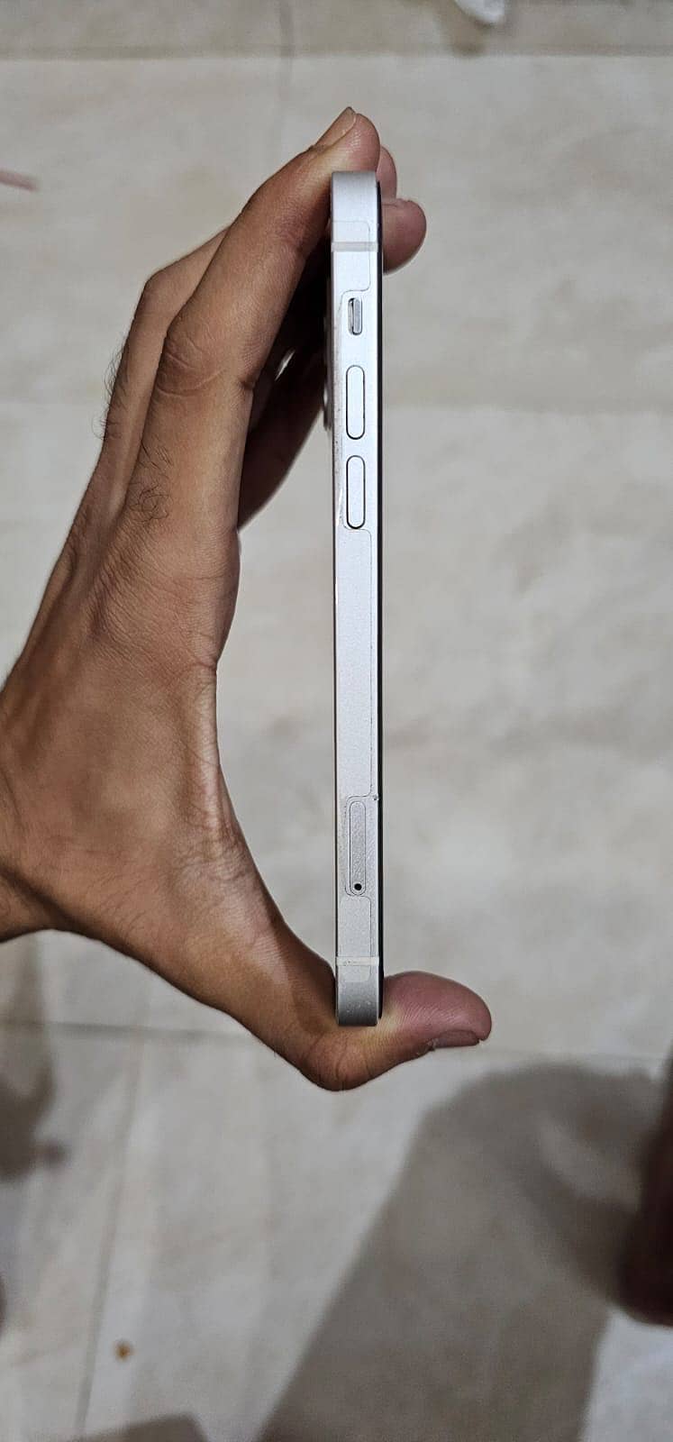 Apple iPhone 12 3