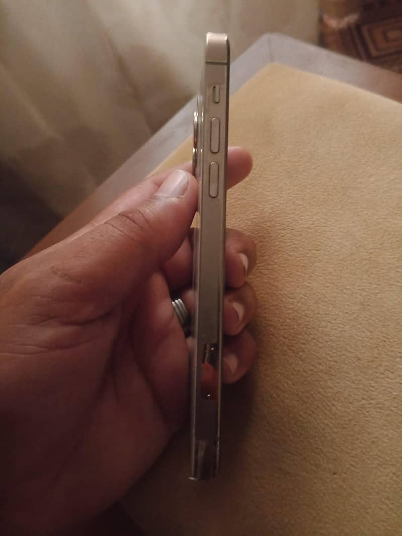 Apple iPhone 12 Pro 1