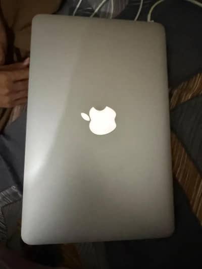 Apple MacBook Air Early 2014.