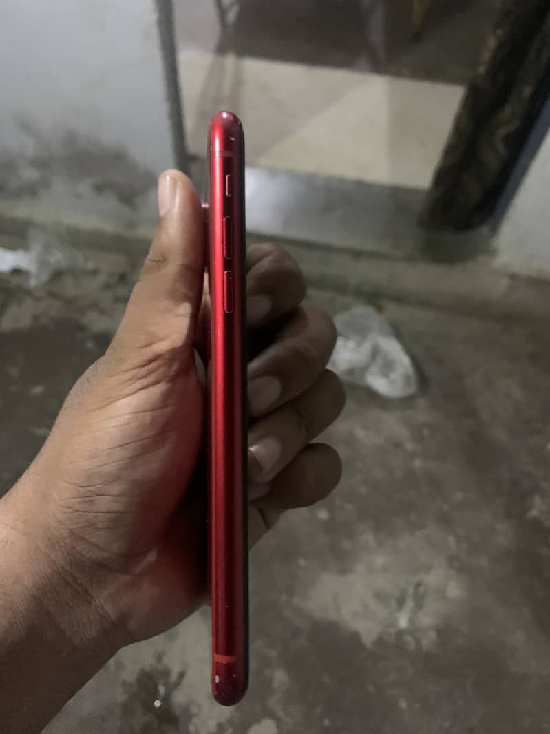 Apple iPhone XR 3