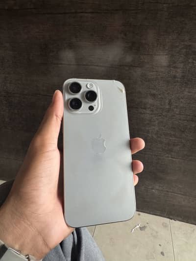 Apple iPhone 15 Pro Max