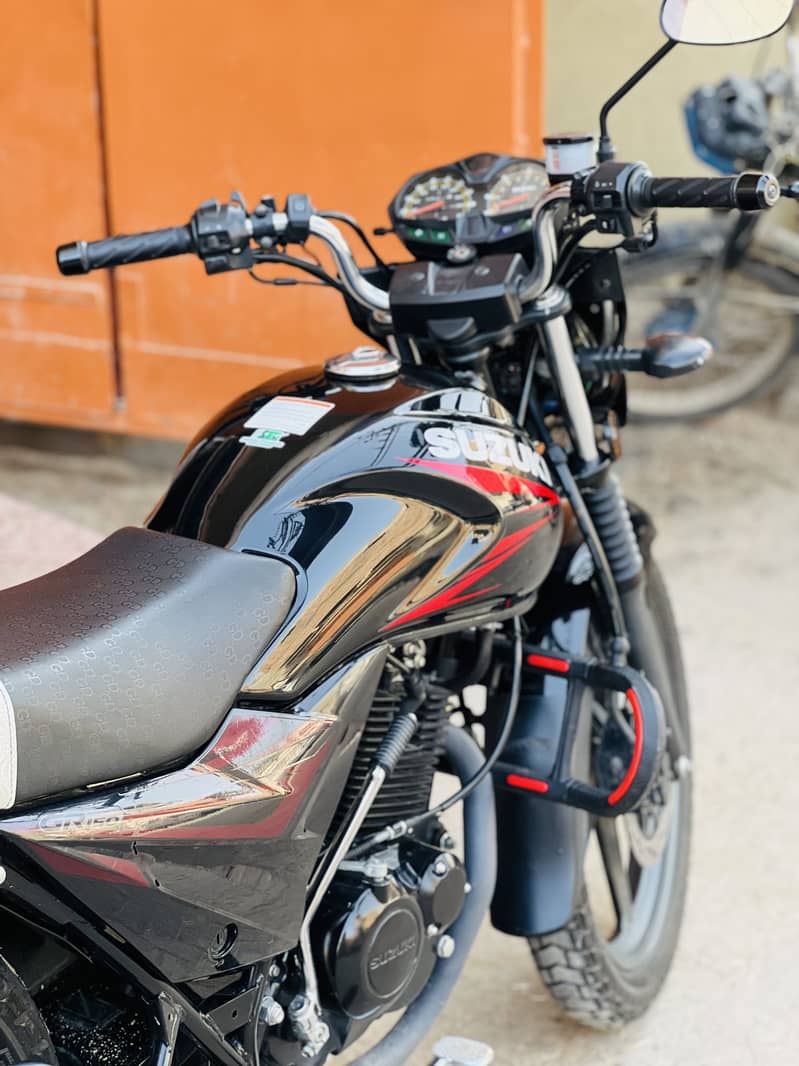 Suzuki GR-150 5
