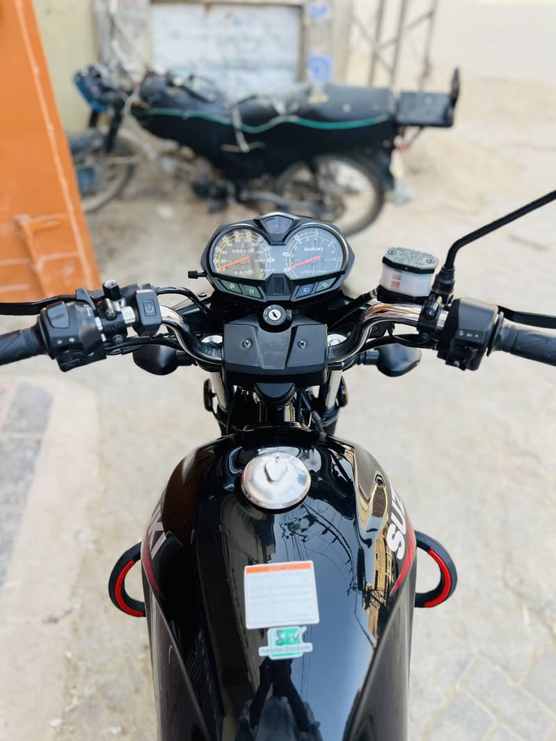 Suzuki GR-150 6