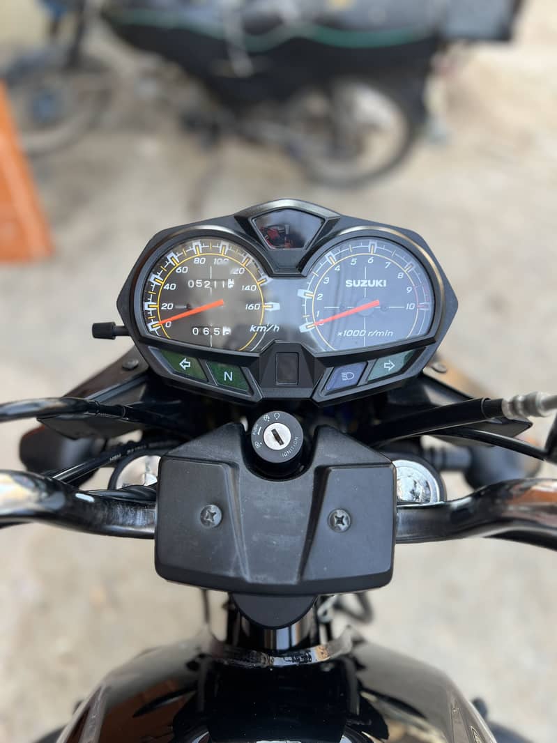 Suzuki GR-150 7