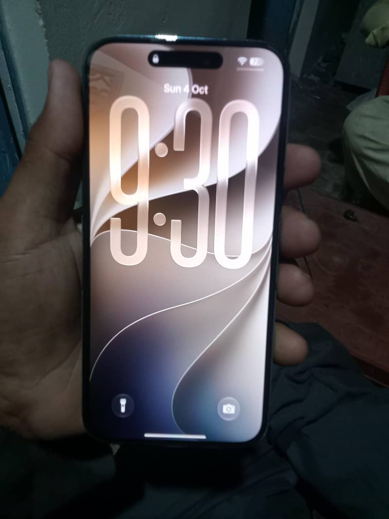 Apple iPhone 14 Pro Max 0