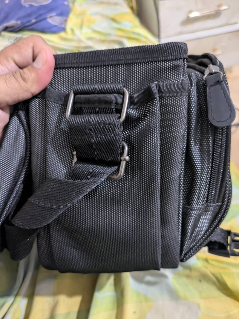 Nikon camera baig 11