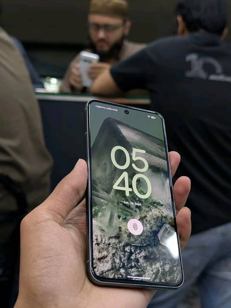 Google Pixel 8 6