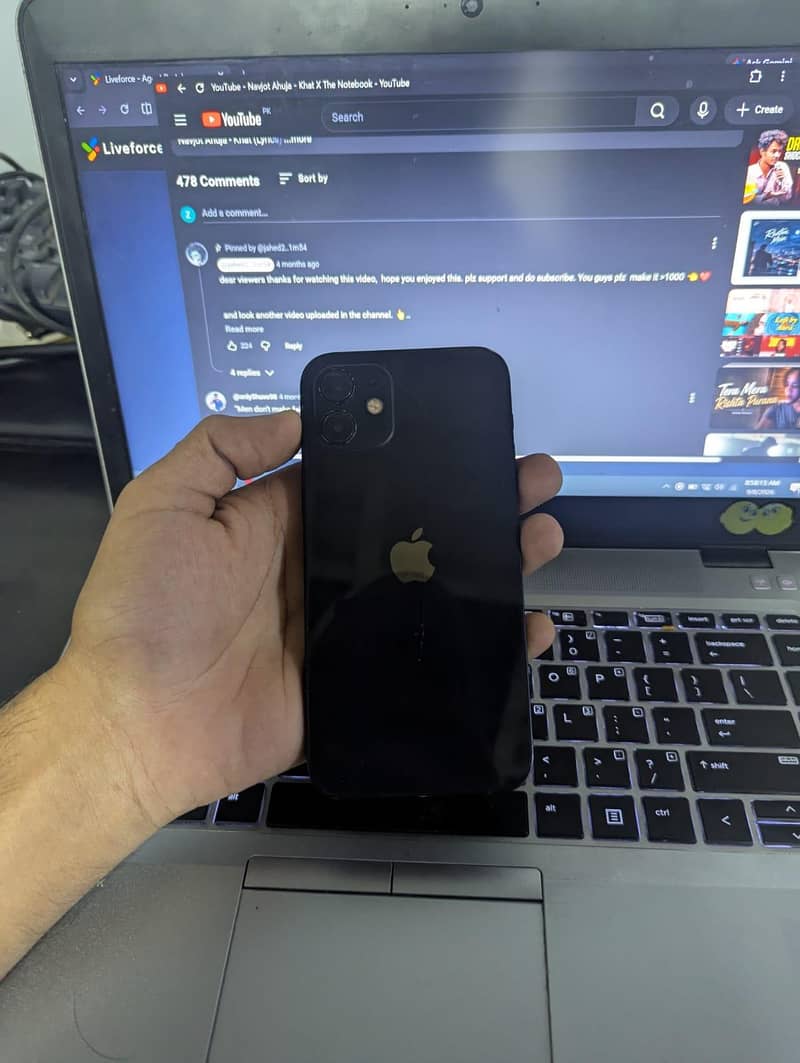 Apple iPhone 12 2