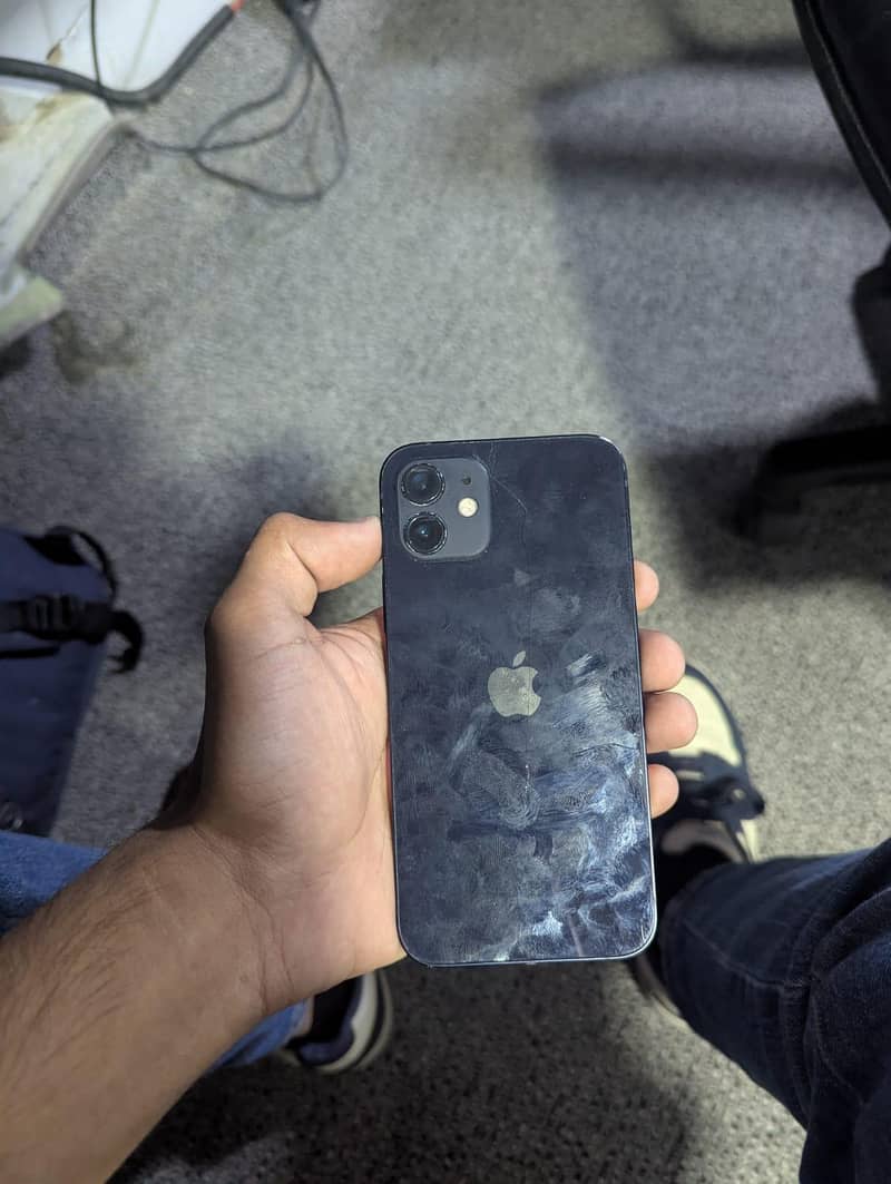 Apple iPhone 12 7