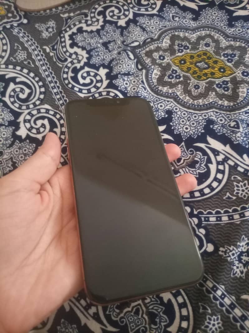 Apple iPhone XS 6