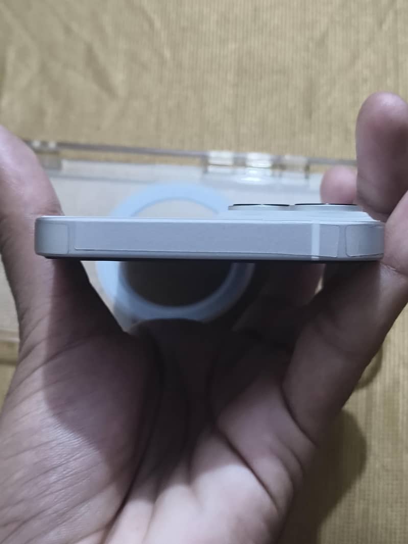 Apple iPhone 14 6