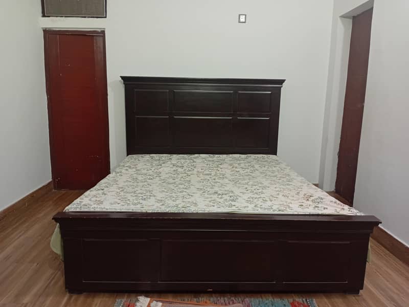 Bed in Good condition 0