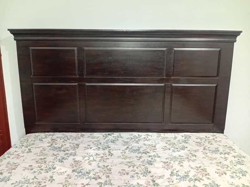 Bed in Good condition 1
