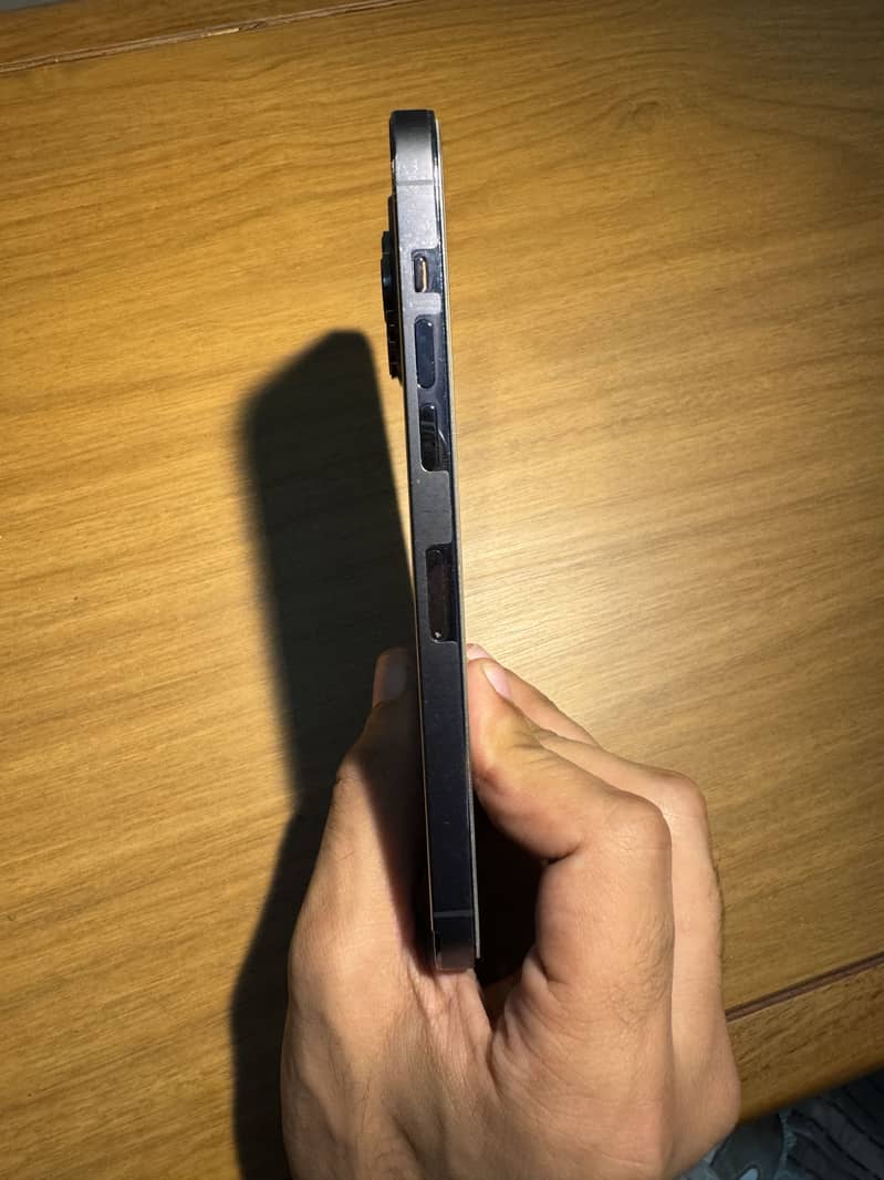 Apple iPhone 14 Pro Max 3