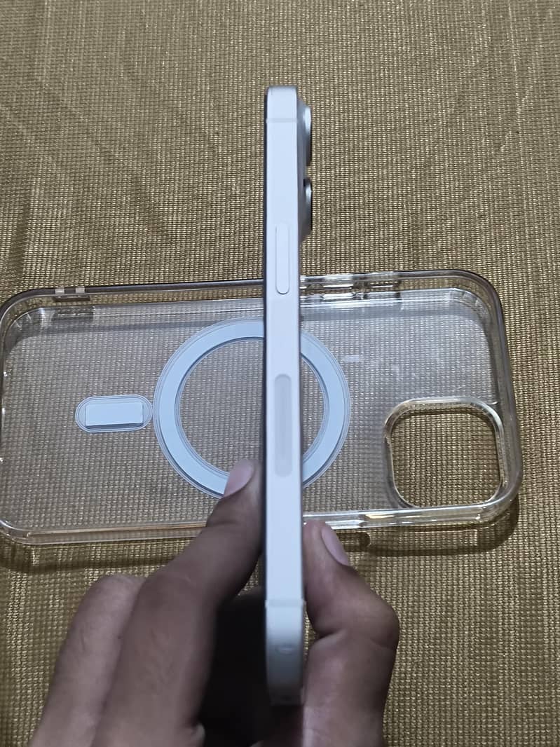 Apple iPhone 14 2