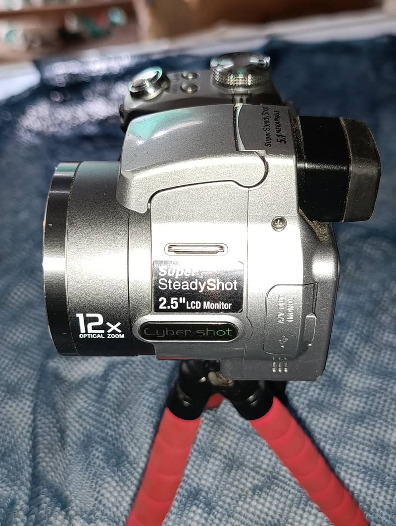 “Digital Camera With 2 Batteries” 5