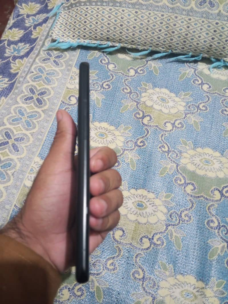 One Plus 9 Pro only mobile 6