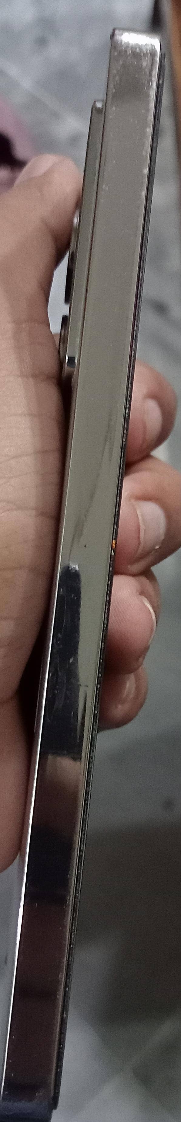 Infinix Note 40 4