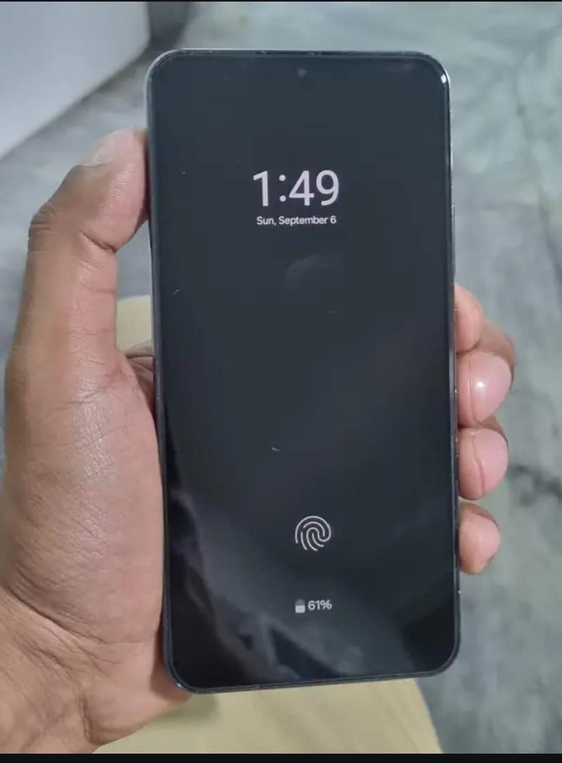 Samsung Mobile S22 Plus 3