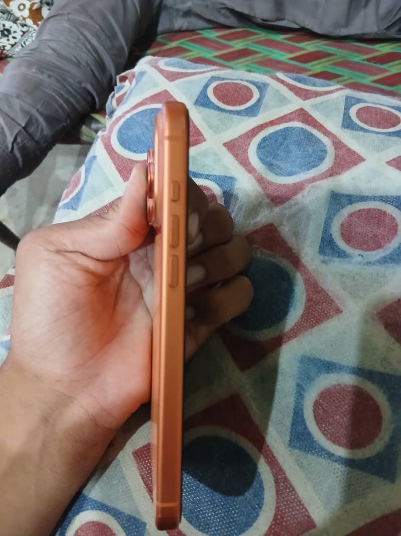 Apple iPhone 17 Pro Max 1