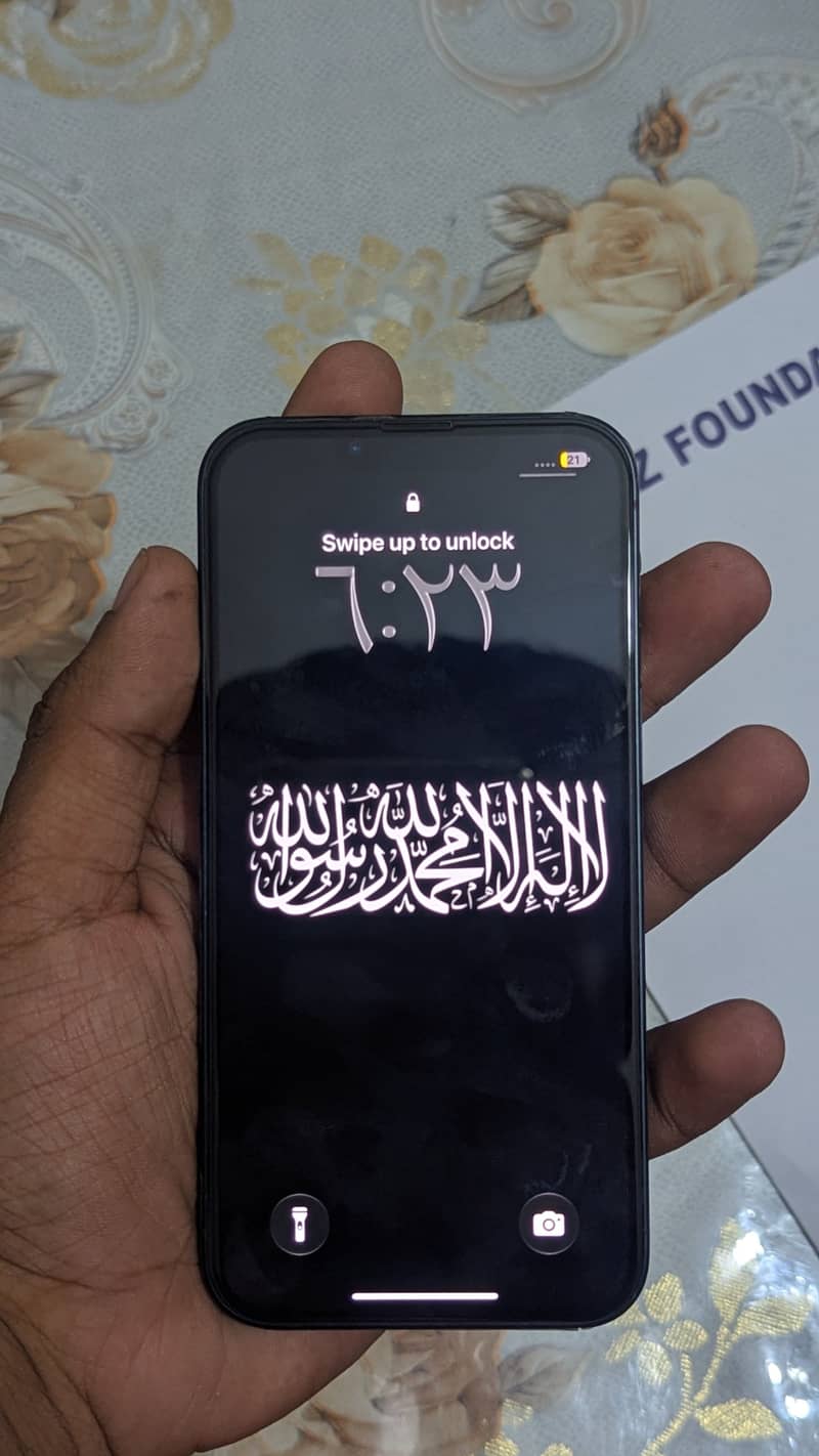 Apple iPhone 13 1