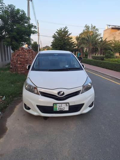 Toyota Vitz 2016