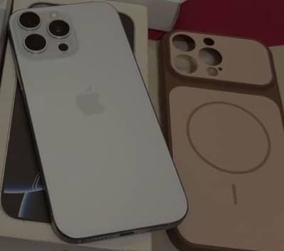 Apple iPhone 16 Pro Max