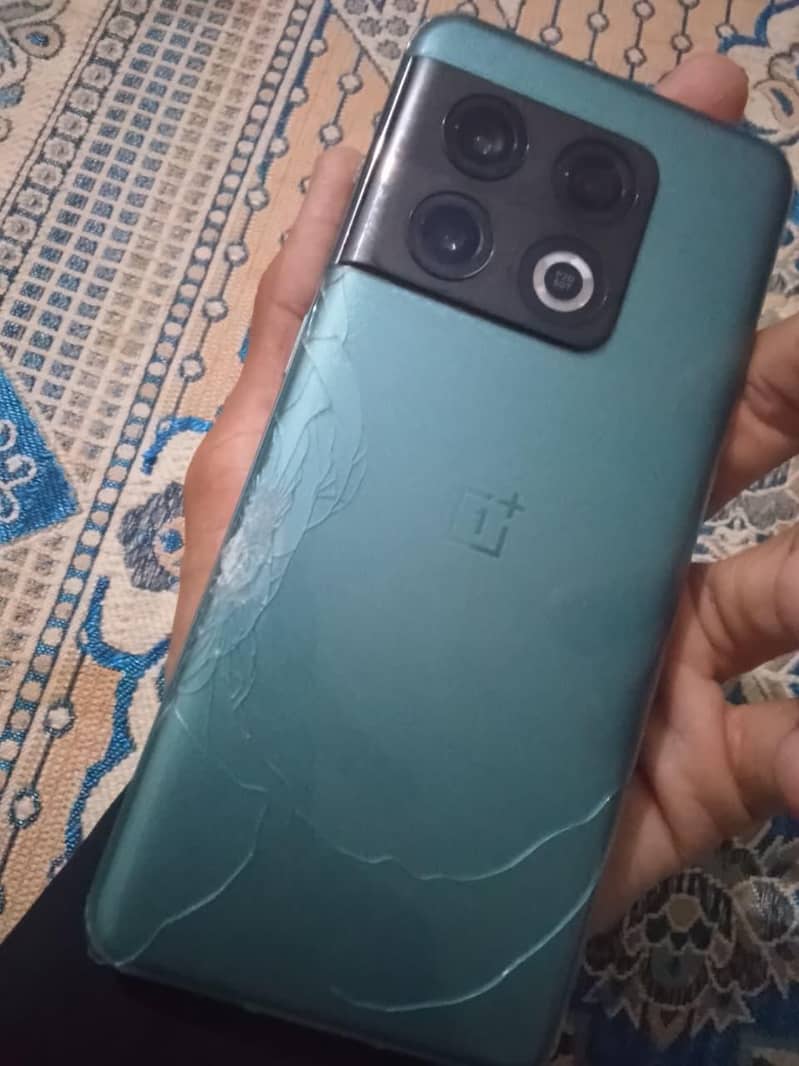 One Plus 10 Pro 5