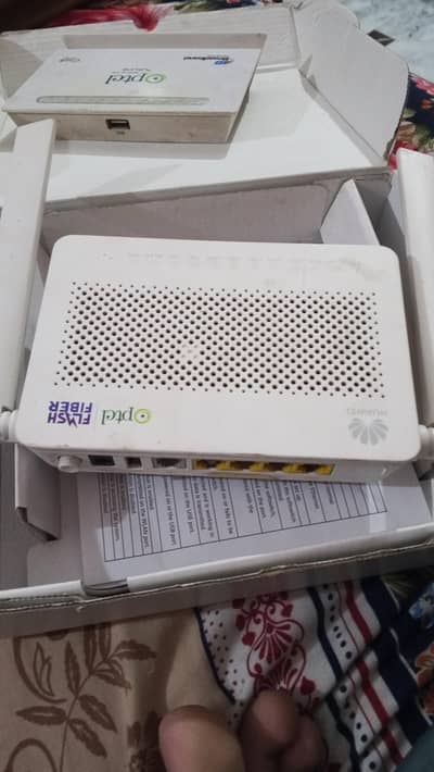 Dual-Band PTCL Flash Fiber Router / ONT (Like New