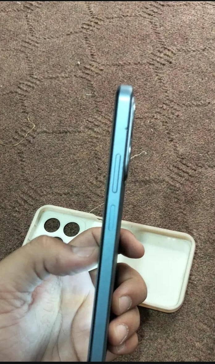 Realme C65 5