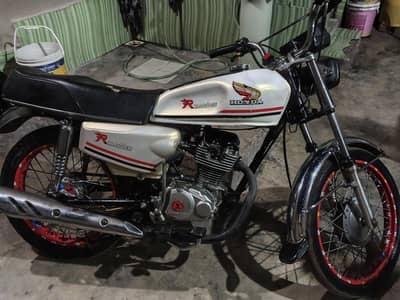 125 2007 model