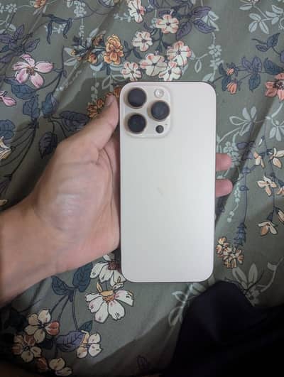 Apple iPhone 16 Pro Max
