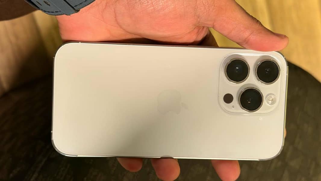Apple iPhone 14 Pro 1