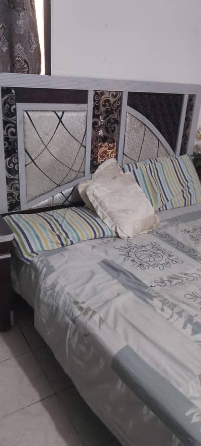 Furniture set (read add) urjent sale