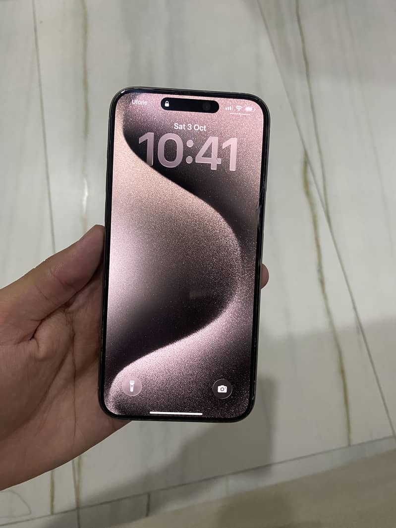 Apple iPhone 15 Pro Max 0