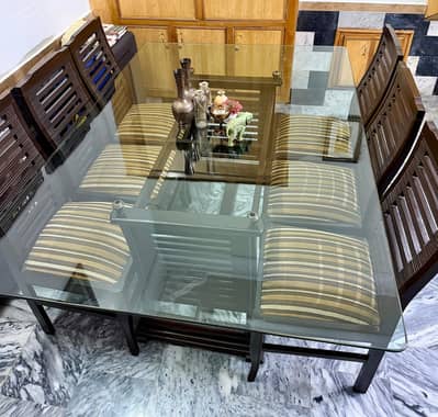 Table and Six Chairs - Never Used