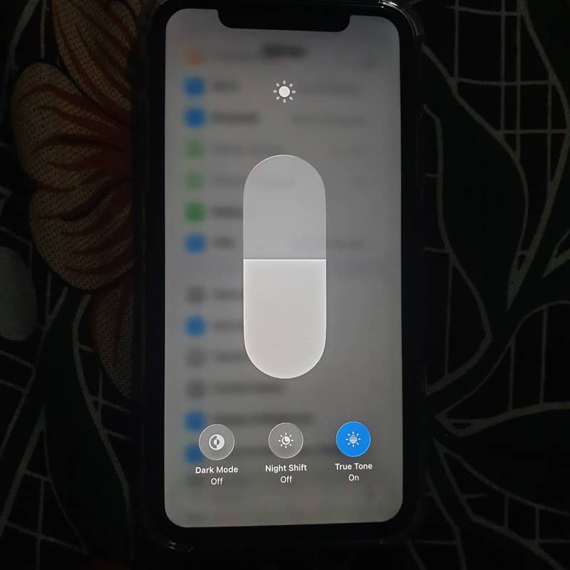 Apple iPhone 11 3