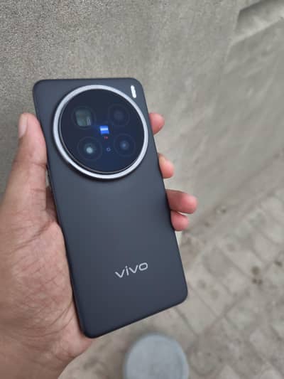 Vivo x200 Pro Official PTA Approved with Box