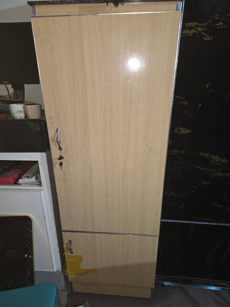 wardrobe 1
