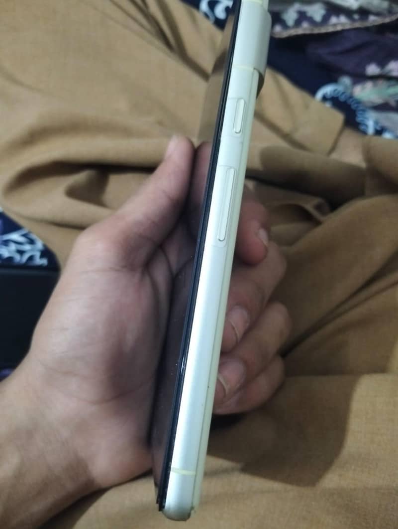 Google Pixel 7 3