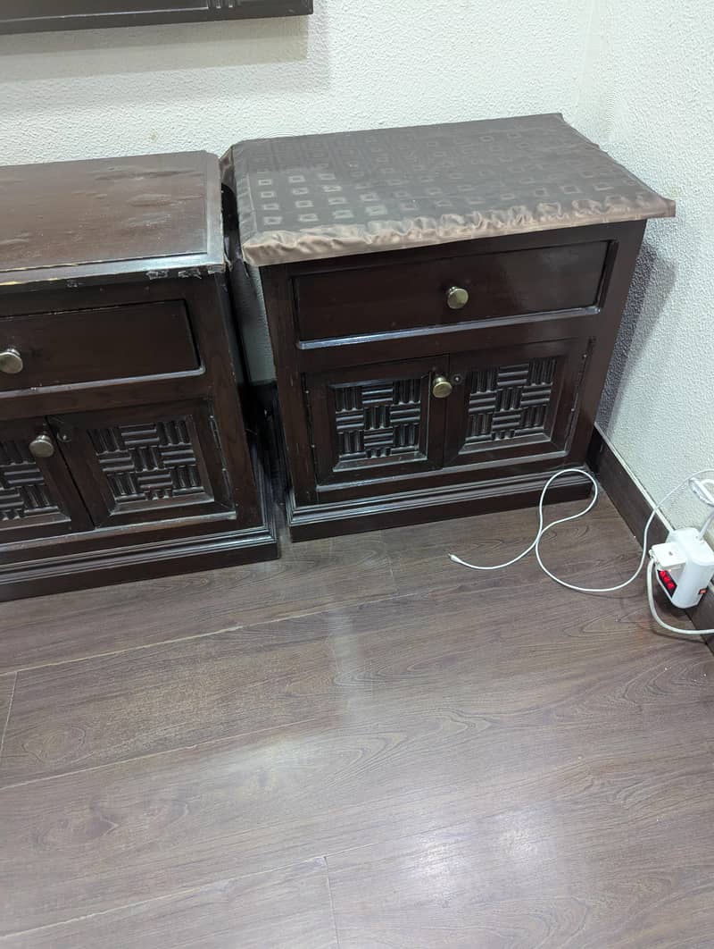 side table 1