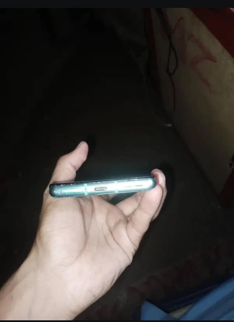 One Plus 8 8/128 3