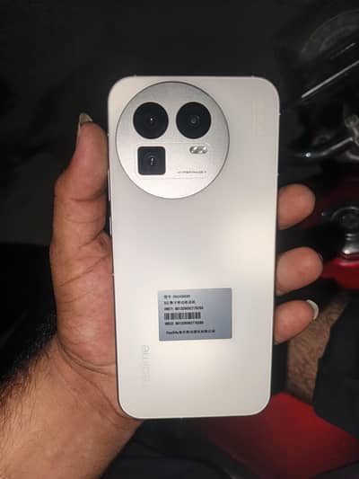 Realme gt 8 4 month sim time available 12/256gb