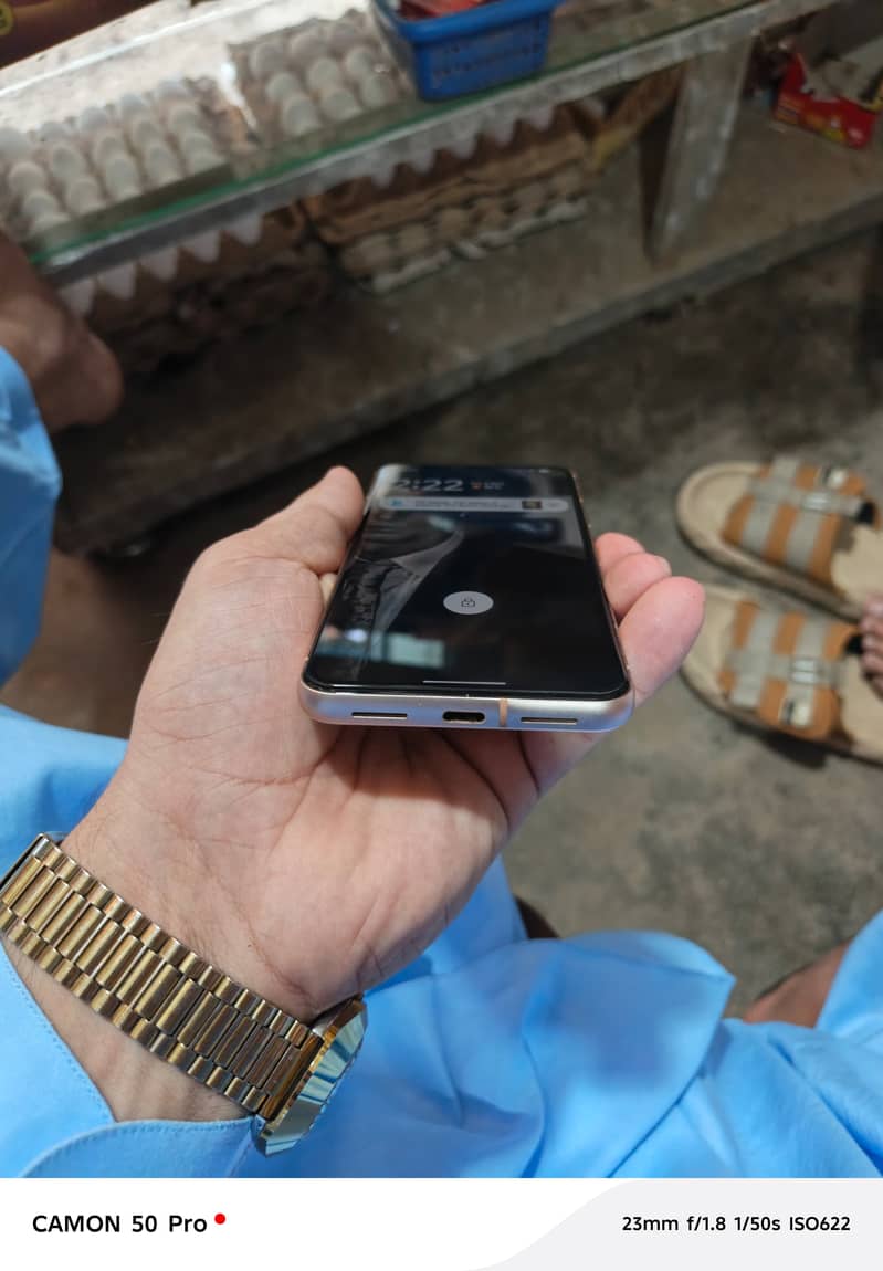 Google Pixel 8 3