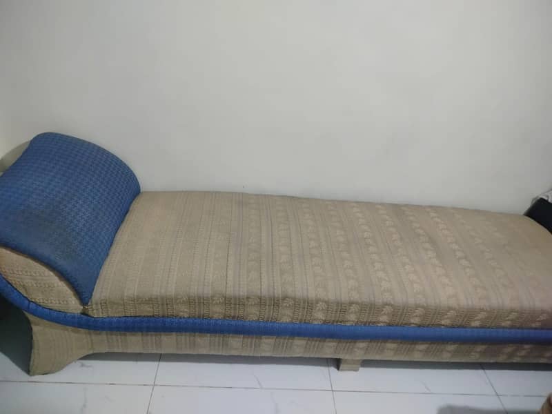 seaty sofa 0