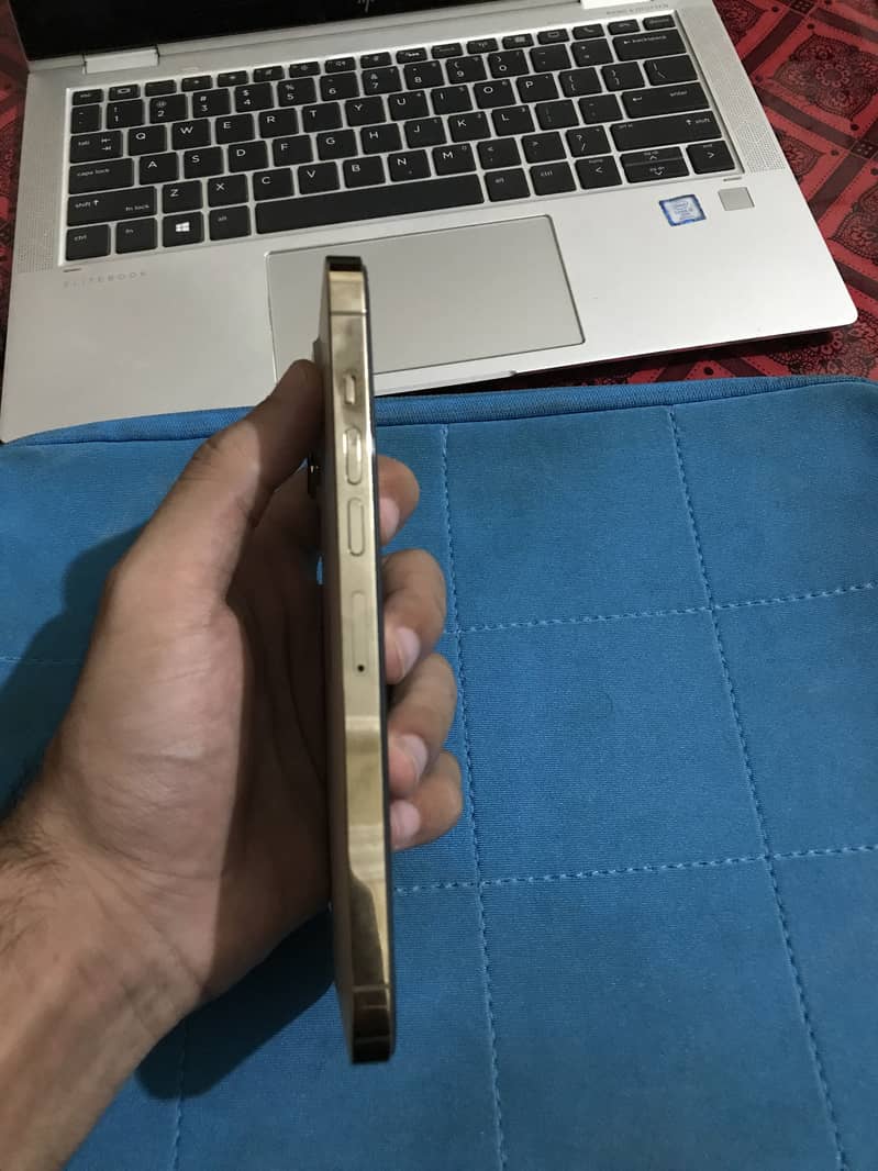Apple iPhone 13 Pro Max 4